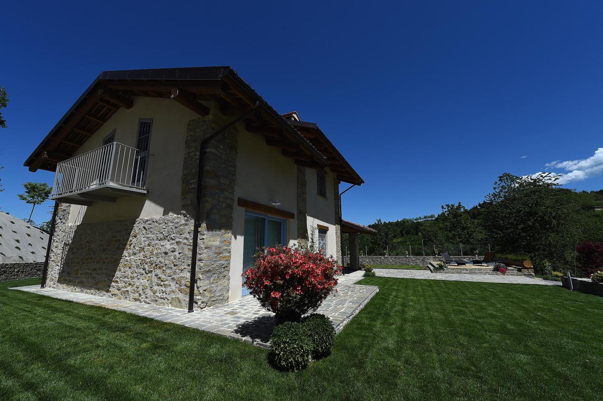 La Casetta Cerretto Langhe Exterior foto